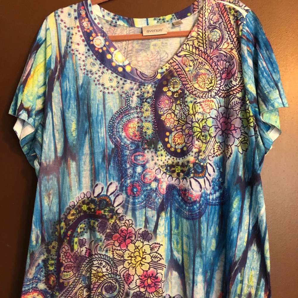 Multicolored Beaded Paisley Short-Sleeve Top